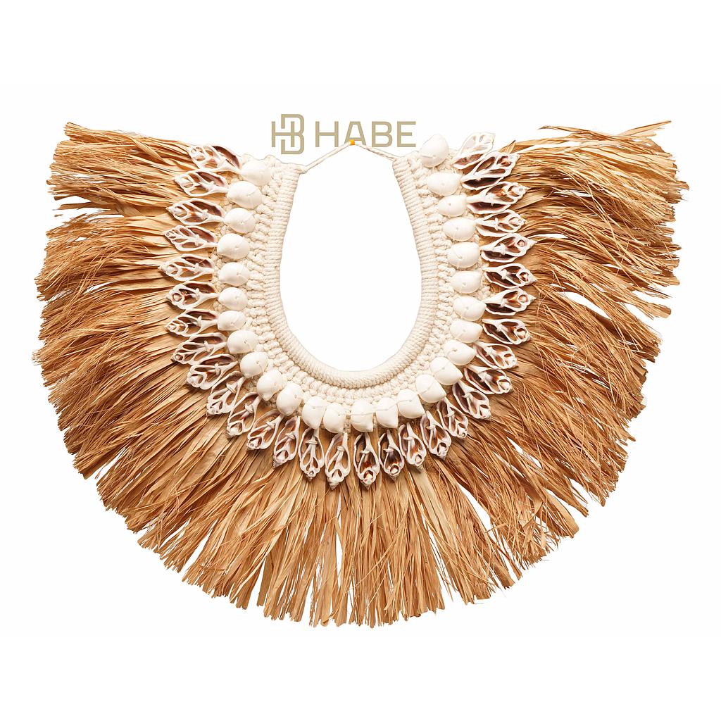 Deco Necklace Raffia / Shells F4 on Stand 36x30x2,5 cm Natural